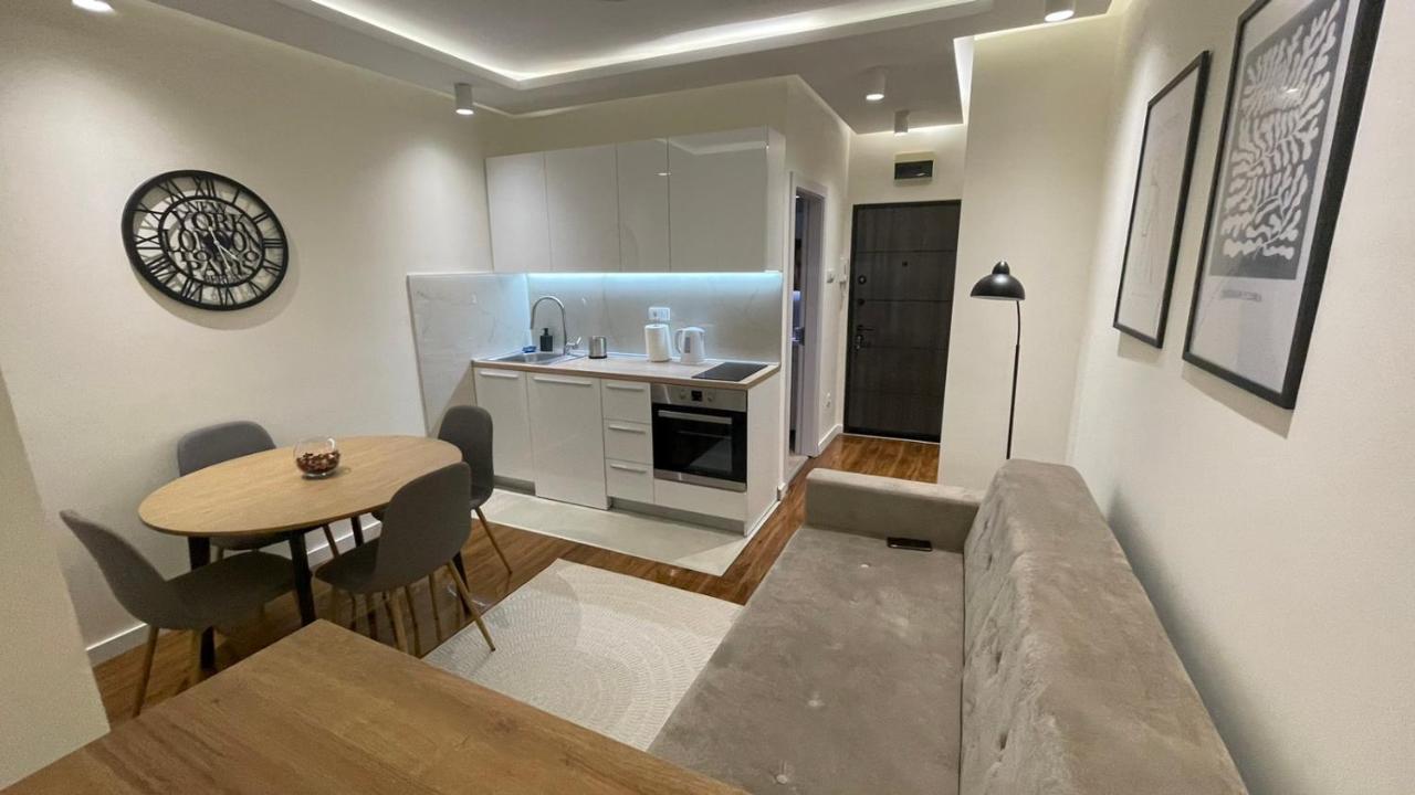 Luka Luxury Апартамент