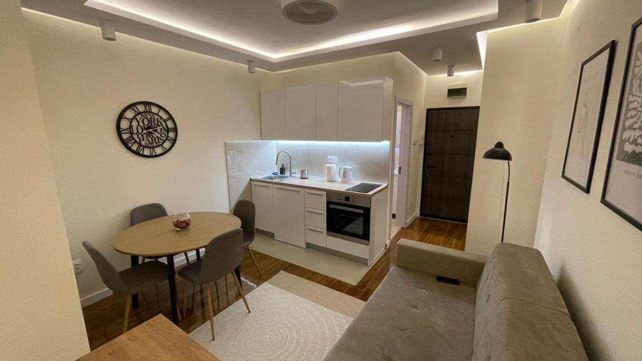Luka Luxury Апартамент Белград